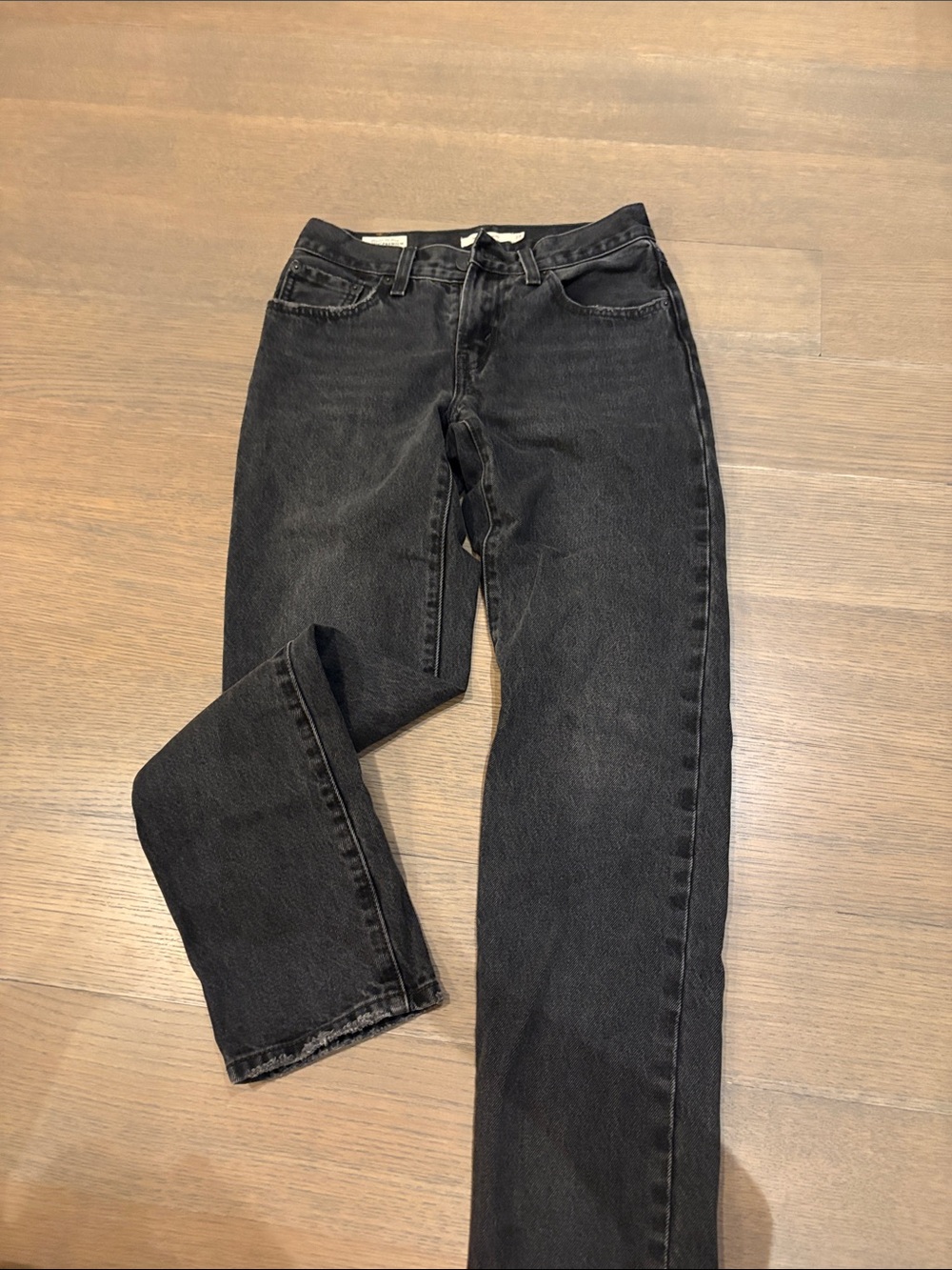 Levi’s Black midi Straight-Leg Jeans